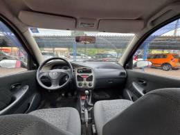 FIAT - SIENA - 2007/2008 - Vermelha - R$ 24.900,00