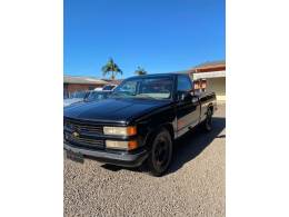 CHEVROLET - SILVERADO - 1998/1998 - Preta - R$ 58.900,00