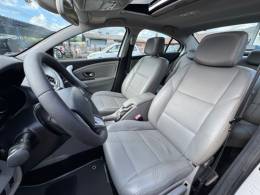 RENAULT - FLUENCE - 2011/2012 - Branca - R$ 42.900,00