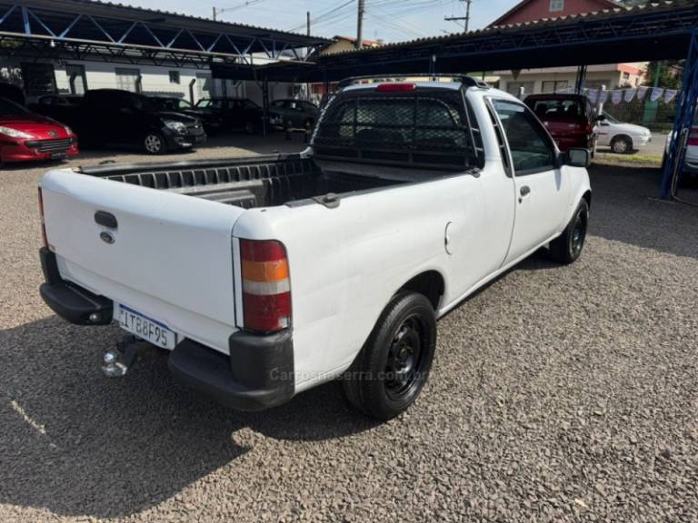 FORD - COURIER - 2011/2012 - Branca - R$ 26.900,00