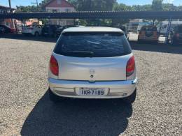 CHEVROLET - CELTA - 2002/2002 - Prata - R$ 14.900,00