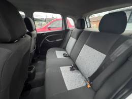 FORD - FIESTA - 2011/2012 - Branca - R$ 33.900,00