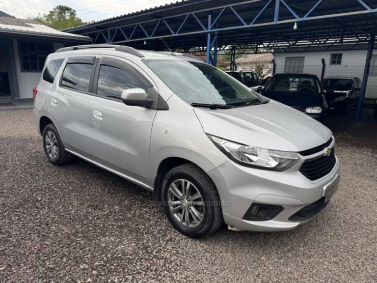 CHEVROLET - SPIN - 2018/2019 - Prata - R$ 68.900,00