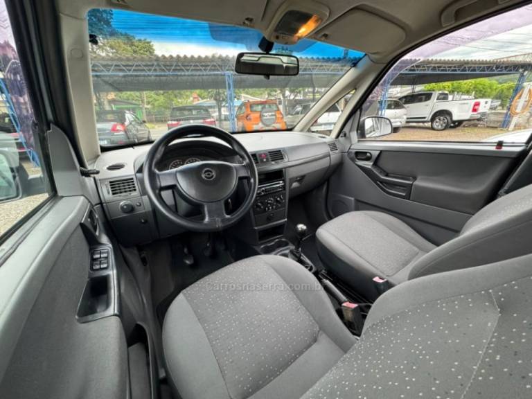 CHEVROLET - MERIVA - 2009/2009 - Prata - R$ 28.900,00