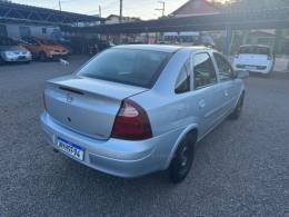 CHEVROLET - CORSA - 2010/2011 - Prata - R$ 32.900,00
