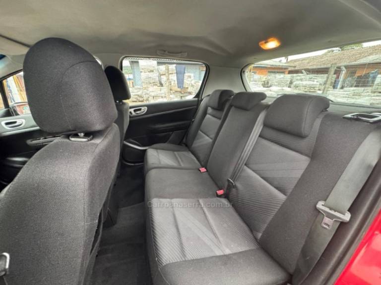 PEUGEOT - 307 - 2009/2010 - Vermelha - R$ 25.900,00