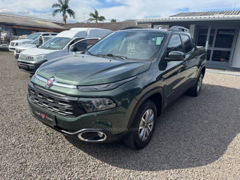 FIAT - TORO - 2017/2017 - Verde - R$ 86.900,00