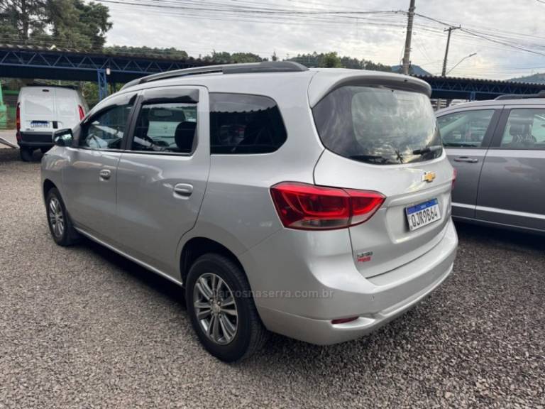 CHEVROLET - SPIN - 2018/2019 - Prata - R$ 68.900,00