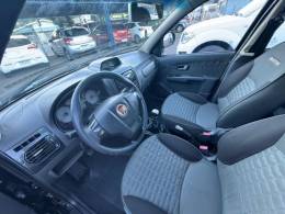 FIAT - PALIO - 2013/2014 - Preta - R$ 31.900,00