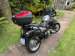 SUZUKI - DL - 2011/2012 - Cinza - R$ 30.000,00