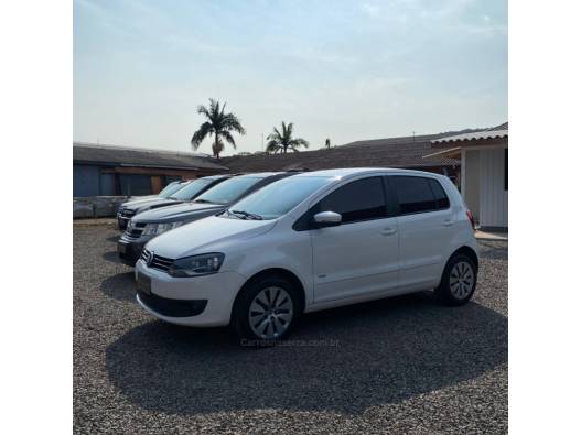 VOLKSWAGEN - FOX - 2012/2013 - Branca - R$ 38.900,00