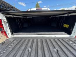 CHEVROLET - S10 - 2022/2023 - Branca - R$ 205.000,00