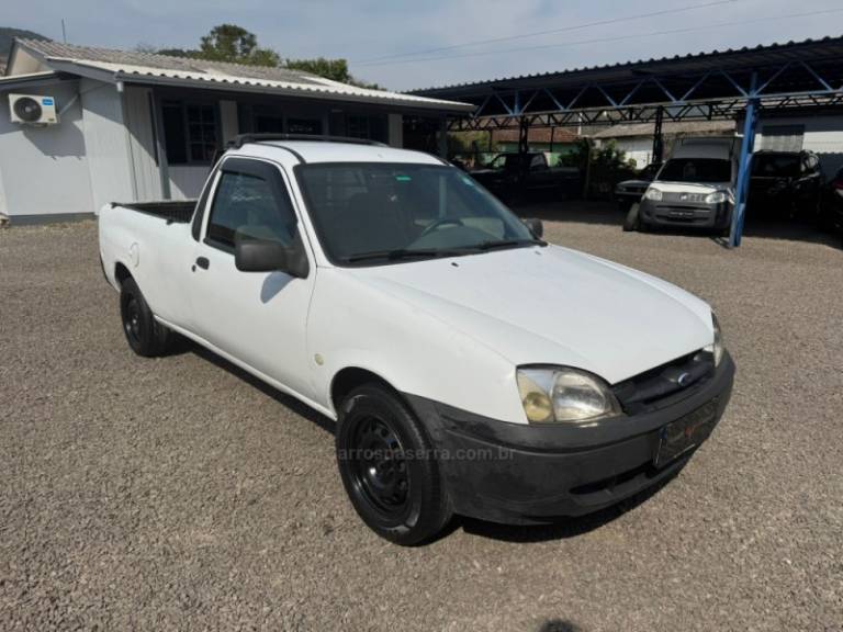 FORD - COURIER - 2011/2012 - Branca - R$ 26.900,00
