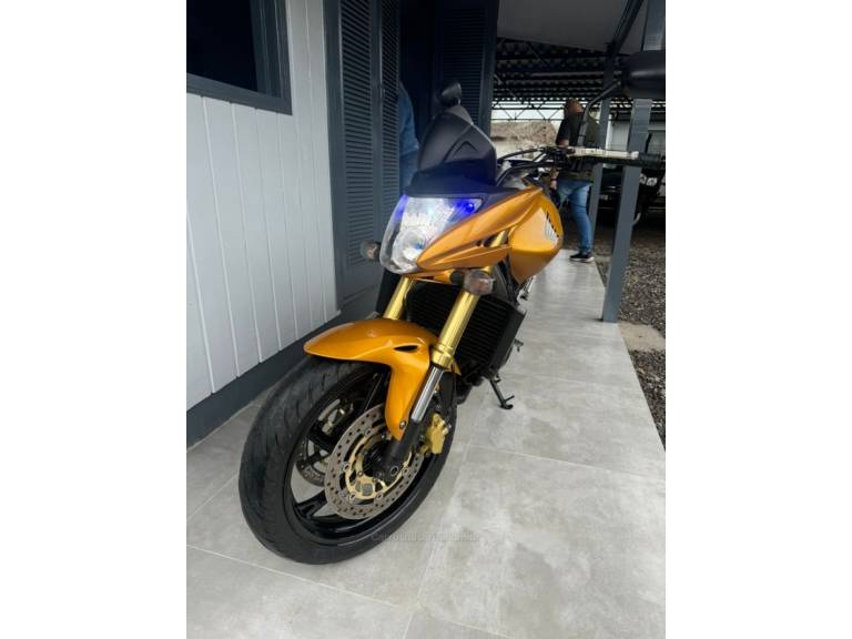 HONDA - CB 600F - 2009/2009 - Amarela - R$ 36.900,00