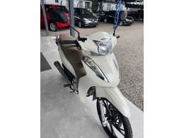 HONDA - BIZ 125 - 2023/2023 - Bege - R$ 17.900,00