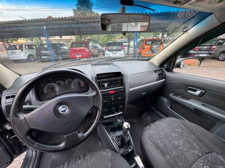 FIAT - SIENA - 2005/2005 - Cinza - R$ 26.900,00