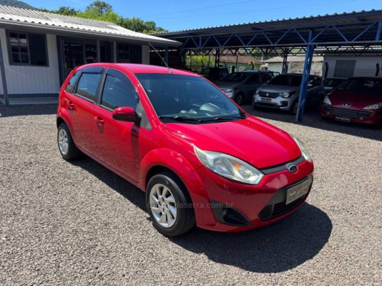 FORD - FIESTA - 2013/2013 - Vermelha - R$ 34.900,00