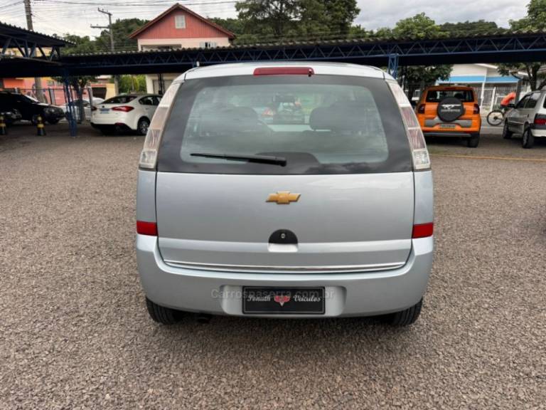 CHEVROLET - MERIVA - 2009/2009 - Prata - R$ 28.900,00