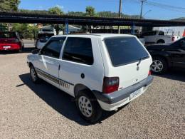 FIAT - UNO - 2010/2011 - Branca - R$ 21.900,00
