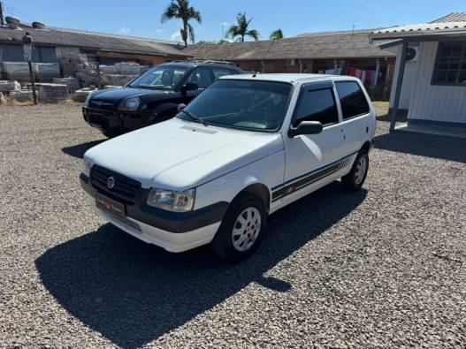 FIAT - UNO - 2010/2011 - Branca - R$ 21.900,00