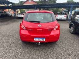 NISSAN - TIIDA - 2011/2012 - Vermelha - R$ 35.900,00
