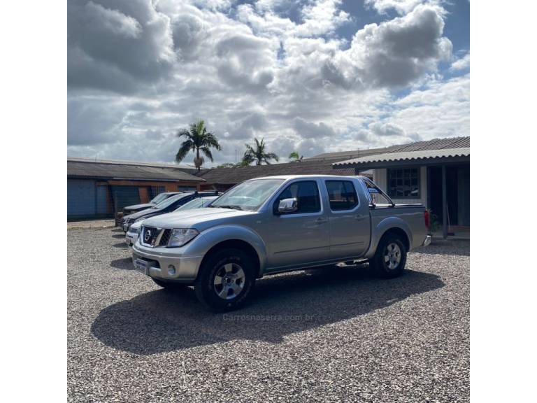 NISSAN - FRONTIER - 2009/2009 - Prata - R$ 68.900,00