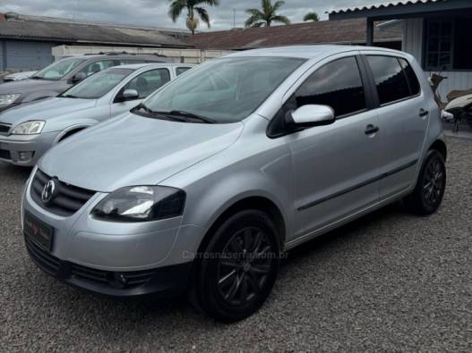 VOLKSWAGEN - FOX - 2007/2008 - Prata - R$ 25.900,00