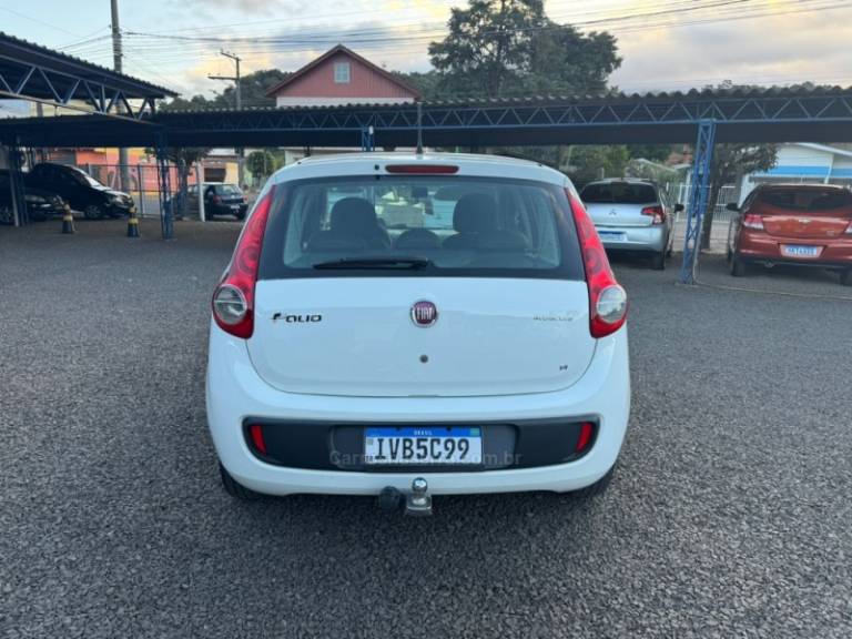 FIAT - PALIO - 2013/2014 - Branca - R$ 41.900,00