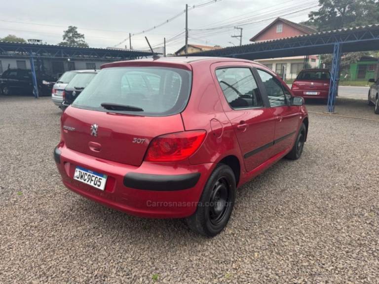 PEUGEOT - 307 - 2009/2010 - Vermelha - R$ 25.900,00