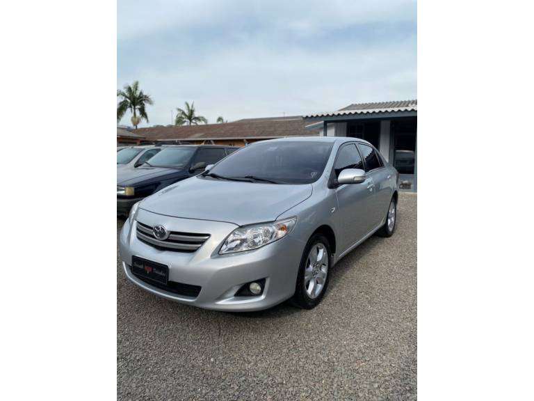 TOYOTA - COROLLA - 2010/2010 - Prata - R$ 58.900,00