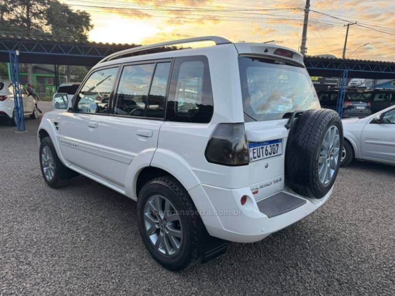 MITSUBISHI - PAJERO TR4 - 2011/2012 - Branca - R$ 65.900,00