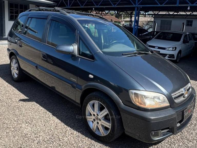 CHEVROLET - ZAFIRA - 2007/2007 - Prata - R$ 16.900,00