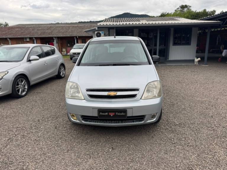 CHEVROLET - MERIVA - 2009/2009 - Prata - R$ 28.900,00