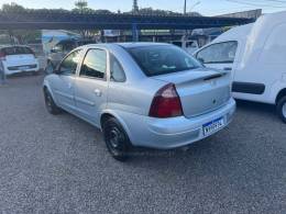 CHEVROLET - CORSA - 2010/2011 - Prata - R$ 32.900,00