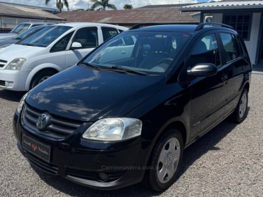 VOLKSWAGEN - SPACEFOX - 2007/2008 - Preta - R$ 32.900,00