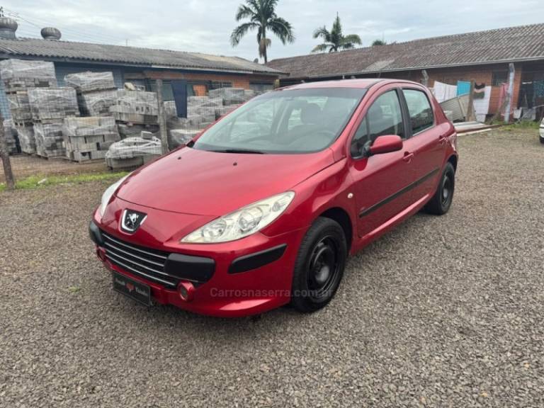 PEUGEOT - 307 - 2009/2010 - Vermelha - R$ 25.900,00