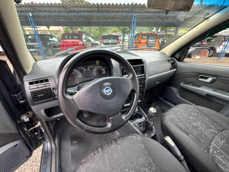 FIAT - SIENA - 2005/2005 - Cinza - R$ 26.900,00