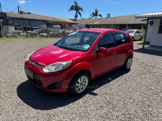 FORD - FIESTA - 2013/2013 - Vermelha - R$ 34.900,00