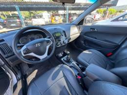 HYUNDAI - I30 - 2010/2011 - Prata - R$ 45.900,00