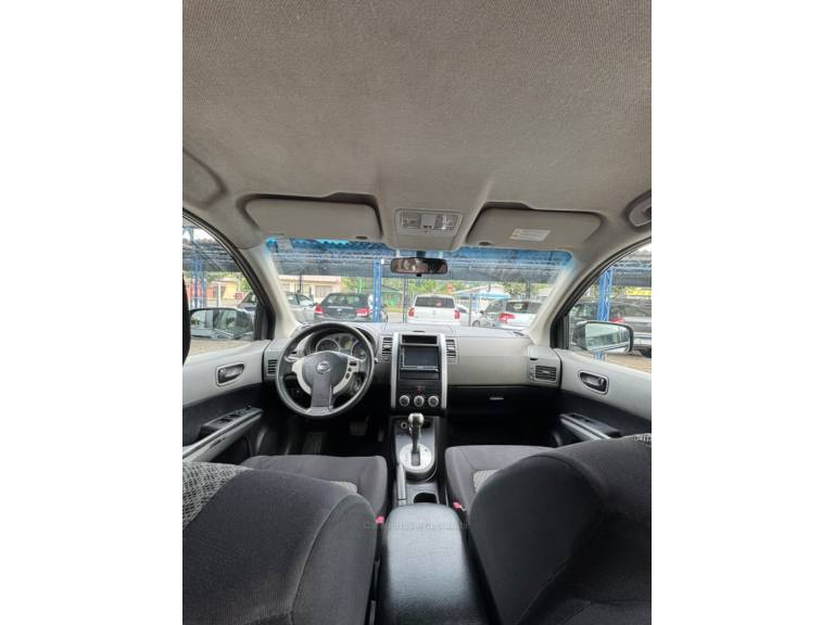 NISSAN - X-TRAIL - 2008/2009 - Preta - R$ 48.900,00