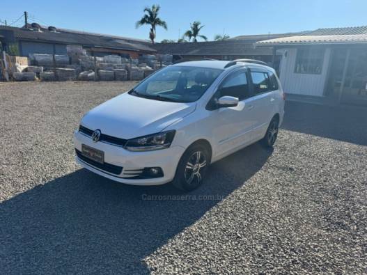 VOLKSWAGEN - SPACEFOX - 2015/2016 - Branca - R$ 55.900,00