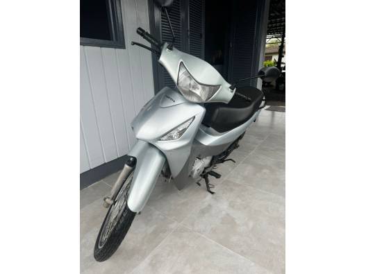 HONDA - BIZ 125 - 2005/2006 - Prata - R$ 7.900,00