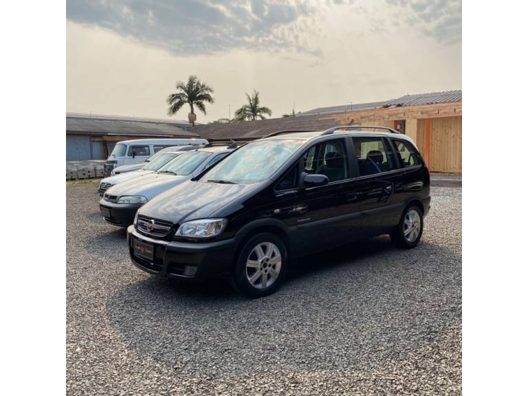 CHEVROLET - ZAFIRA - 2012/2012 - Preta - R$ 44.900,00