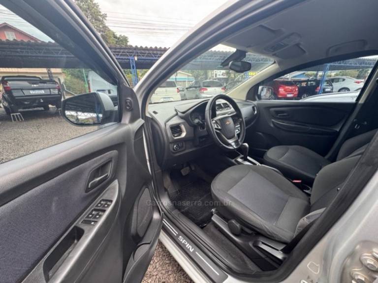 CHEVROLET - SPIN - 2018/2019 - Prata - R$ 68.900,00