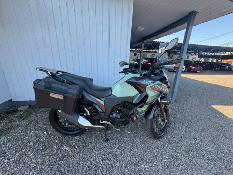 KAWASAKI - VERSYS 300X TOURER - 2022/2023 - Verde - R$ 36.900,00
