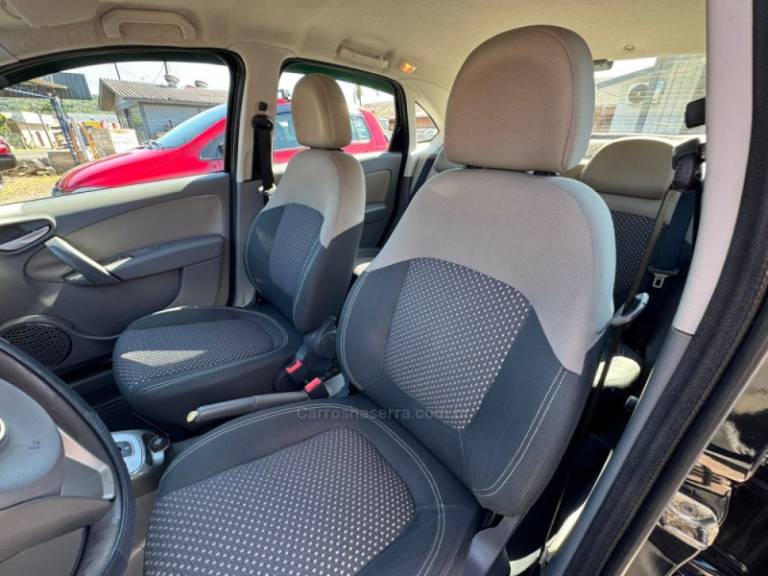 FIAT - SIENA - 2012/2013 - Preta - R$ 38.900,00