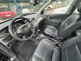 FORD - FOCUS - 2006/2007 - Preta - R$ 26.900,00