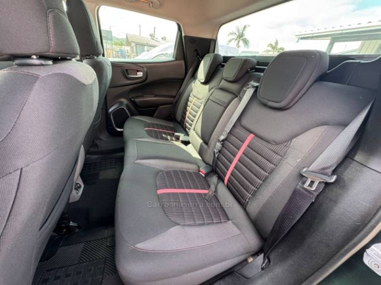 FIAT - TORO - 2017/2017 - Verde - R$ 86.900,00