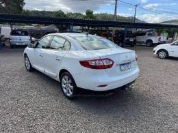 RENAULT - FLUENCE - 2011/2012 - Branca - R$ 42.900,00