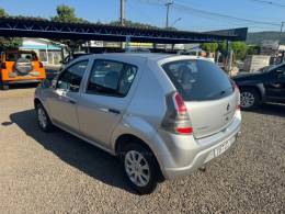 RENAULT - SANDERO - 2013/2014 - Prata - R$ 35.900,00